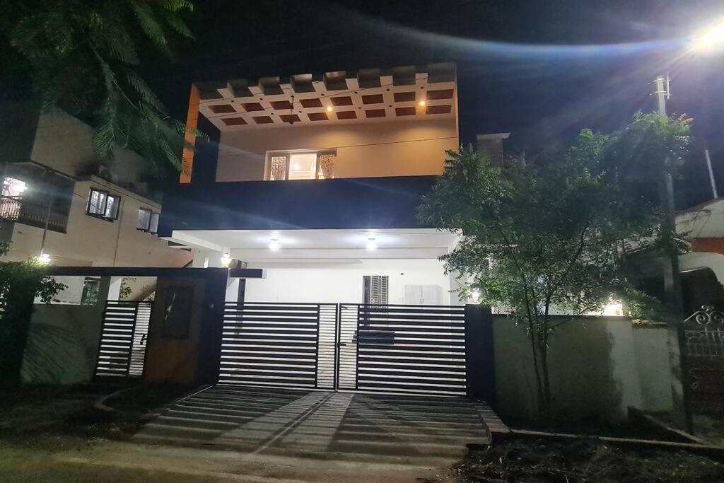 Vila Kamalam 2 Bhk - Non Ac Kójamputtúr Exteriér fotografie