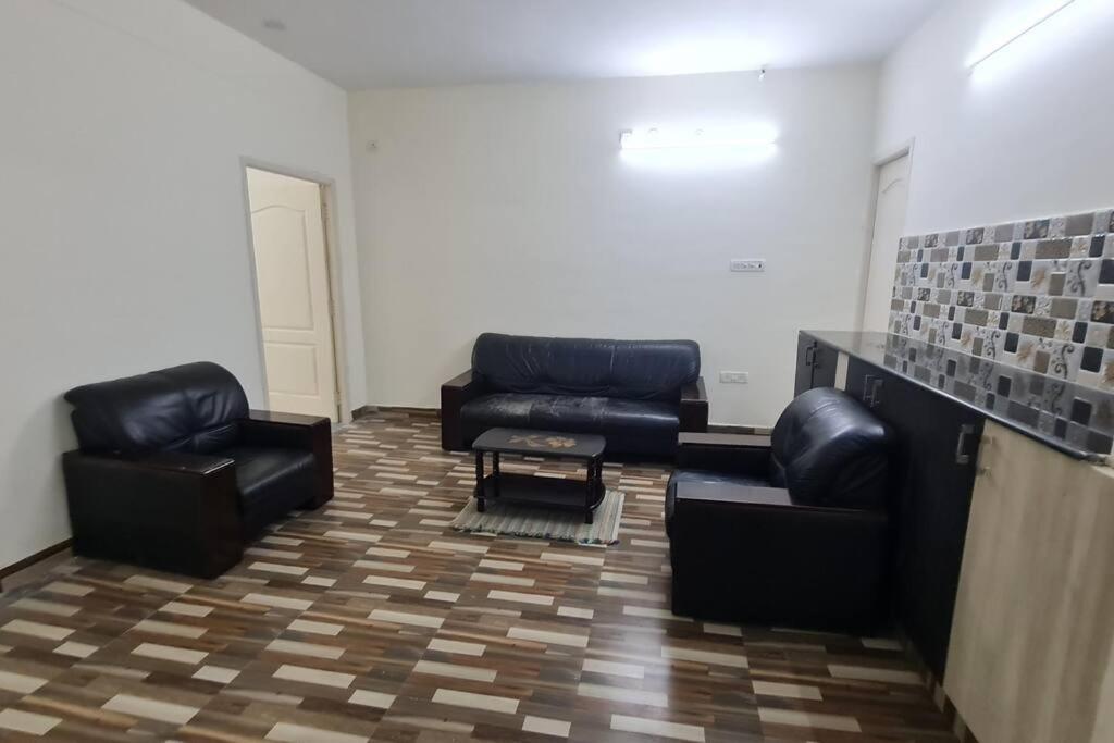 Vila Kamalam 2 Bhk - Non Ac Kójamputtúr Exteriér fotografie